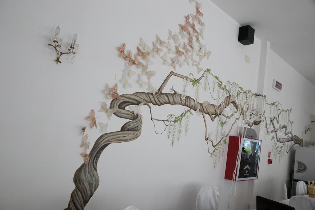 Heaven Hotel 3*